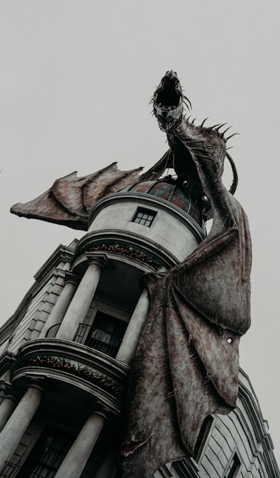 Recomendaciones de series con intrigas y dragones