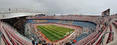 Comparación de costos de desarrollo de aplicaciones: Barcelona vs Madrid 2024