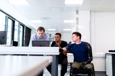 Garantías de confiabilidad en la gestión de acceso basada en roles automatizada