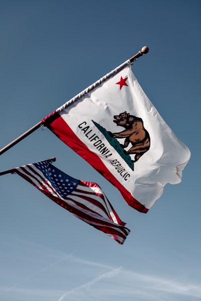 Los republicanos aumentan acusaciones de fraude en California