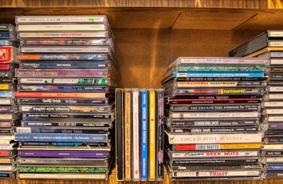 El auge de los CDs: coleccionismo y apoyo a artistas