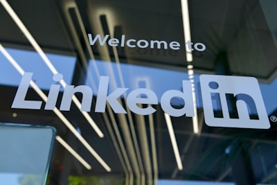 The 12 Best Sites to Buy Linkedin Accounts in the United States: Reliable and Secure