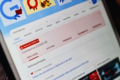 Google Gemini conecta directamente a usuarios en crisis con líneas de ayuda