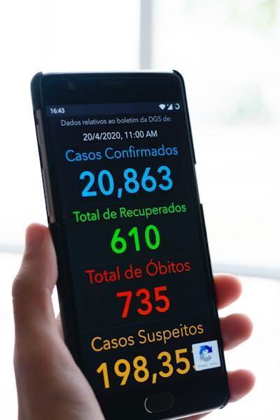 Vulnerabilidades de envenenamiento de caché en aplicaciones DNS