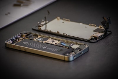 Guías gratuitas para reparar tus dispositivos electrónicos