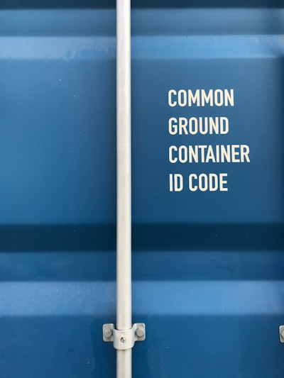 Gestiona contenedores con Copilot + VS Code