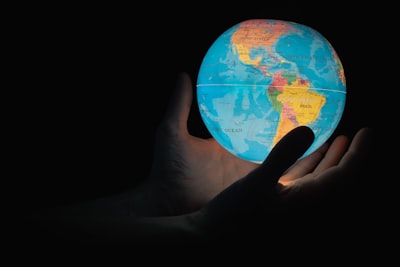 Cómo los LLMs perpetúan desigualdades del Sur Global