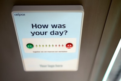 Cómo automatizar recordatorios de seguimiento para mejorar la satisfacción del cliente
