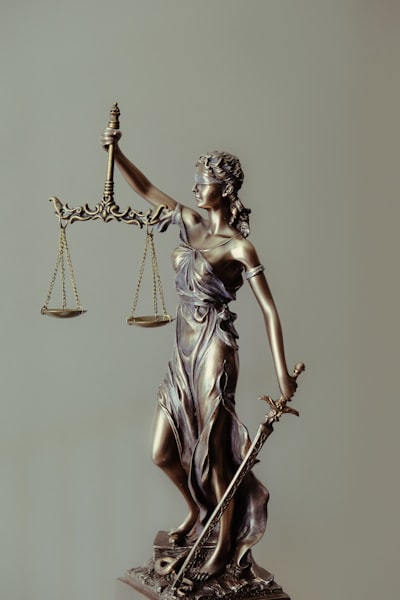 IA autónoma: personalidad jurídica como instrumento de gobernanza precautoria