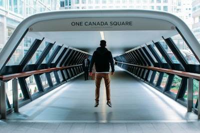 Cómo las marcas canadienses pueden destacar con IA