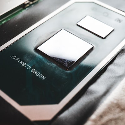 42% más rendimiento que AMD Ryzen Z2 Extreme en portátiles