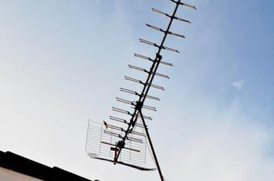 Calibración automática de resonancia de antenas