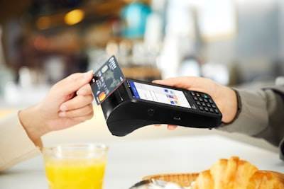 Beneficios de la automatización del pago por teléfono