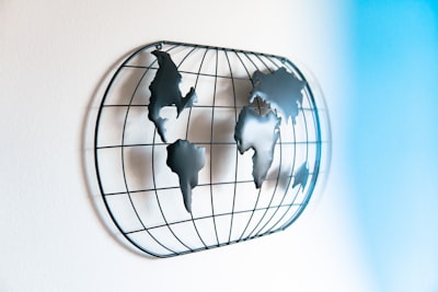 ¿Software web empresarial personalizado en varios idiomas disponible?