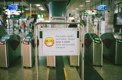 Cómo la retroalimentación de usuarios mejora la IA en la gestión de tickets