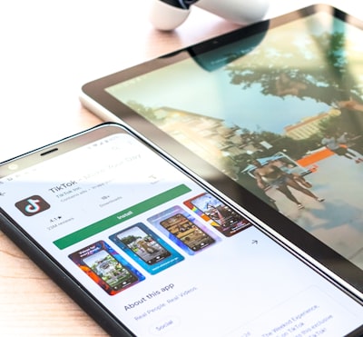 GPT Store Confiable vs Socio de Directorio de Apps