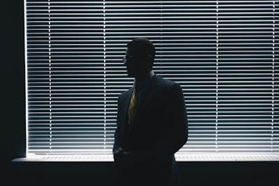 La inteligencia artificial más arriesgada en inteligencia empresarial es la que suena correcta