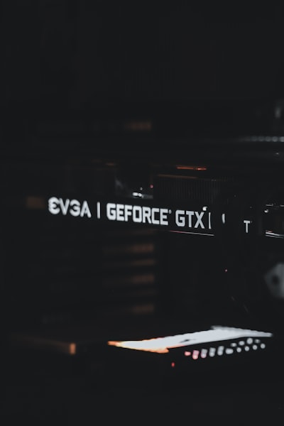 Mapeo de Expertos a GPU con Variabilidad para Sistemas MoE