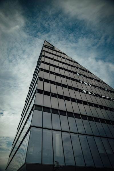 Top 100 Empresas en Jumilla para flujos de trabajo n8n
