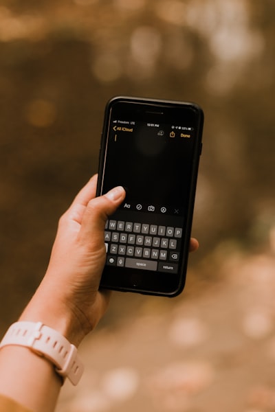 Un modelo neuronal que entiende cualquier diseño de teclado