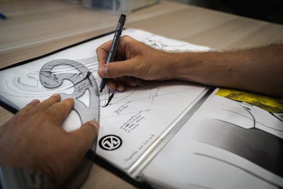 Federated Sketching LoRA: ajuste fino colaborativo heterogéneo para LLMs