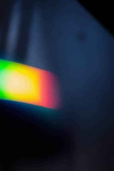 Mejora de sondas fluorescentes de puntos cuánticos mediante ajuste espectral.