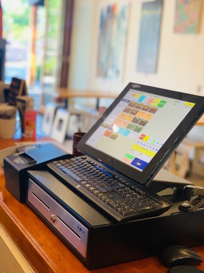 Optimiza tu negocio con software a medida para retail