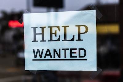 Por qué los emprendedores buscan creadores de currículums SaaS en venta