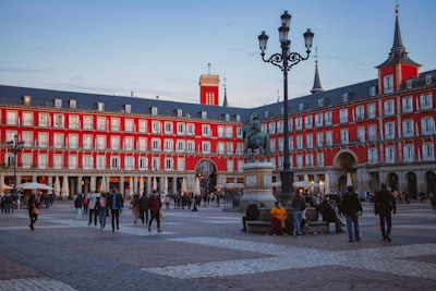 Automatización de tareas repetitivas con IA en Madrid