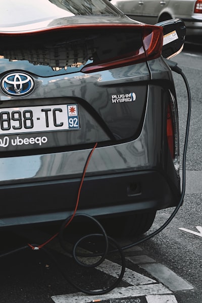 Alternativa económica al Corolla 2026: híbrido de 52 MPG