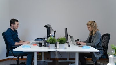 Soporte técnico especializado en onboarding con IA