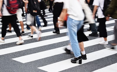 Nuevo método MMPM para predecir movimientos peatonales