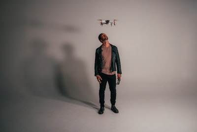 Construyendo avatares de drones con WebRTC y Python