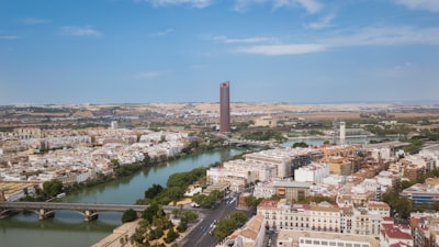 Top 10 expertos en IA conversacional en Sevilla