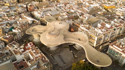 Mejores expertos en avatar virtual para empresas en Sevilla