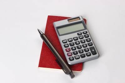 Estudio de caso: Ahorro de 20.000 € anuales con automatización de facturación AI