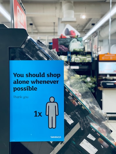 Integración de la automatización de aprobaciones de compras en el plan de innovación.