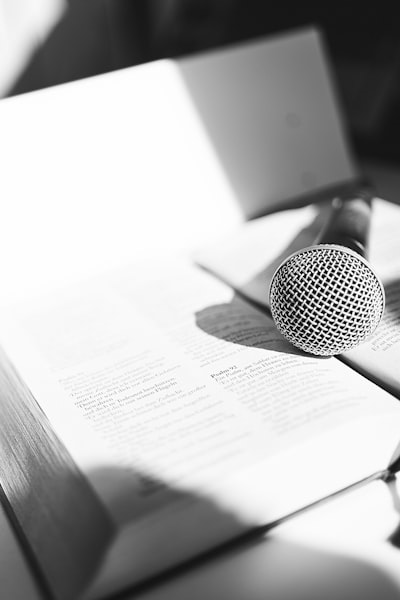 Encuentra un Socio Oficial de Voces Comerciales de Texto a Voz
