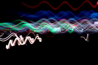La física del aprendizaje en contexto y la forense espectral para interpretabilidad mecanicista