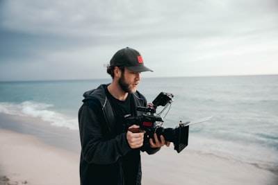 Cómo los creadores utilizan IA para crear videos sin filmar