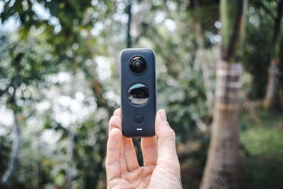 El nuevo visor de Insta360 convierte tu cámara de acción en retro