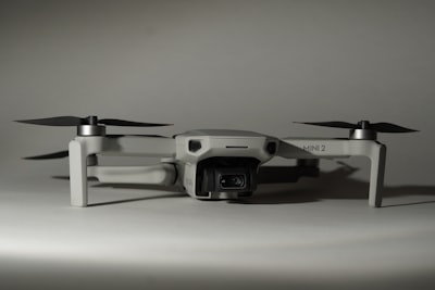 Por qué los drones siempre están a punto de caer