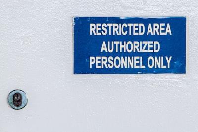 Por favor, mejora la seguridad de tu hogar inteligente.