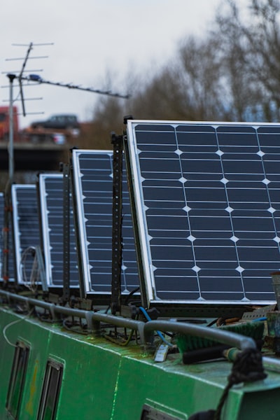 Plafons solars en vies: 19 MWh i 11.000 trens sense incidents
