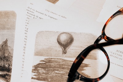 Com els LLM fan servir analogies històriques per a anàlisi de futur