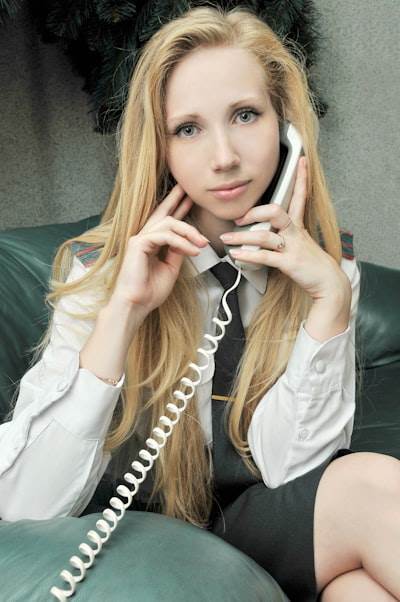 Recepcionistas de voz AI: Nueva tendencia en reemplazo de centros de llamadas