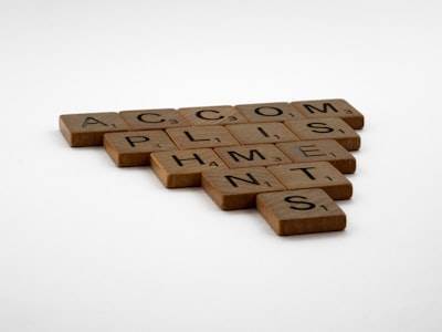 ¿Cómo los servicios de software empresarial impactan en la reducción de costos y ahorro de tiempo?