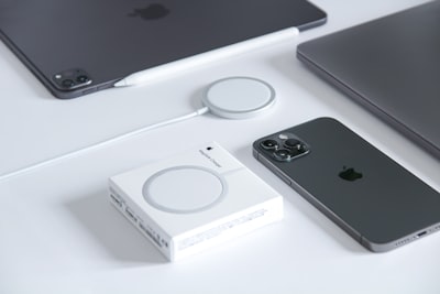 Este banco de energía inalámbrico MagSafe tiene un descuento del 46%