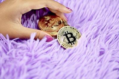 La red social Twitter obligada a pagar 8,3 millones de dólares en bitcoin al hacker