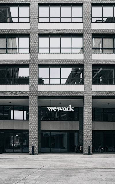 Bruntwork amplía su fuerza laboral remota a 8 países y supera los 3,200 empleados.